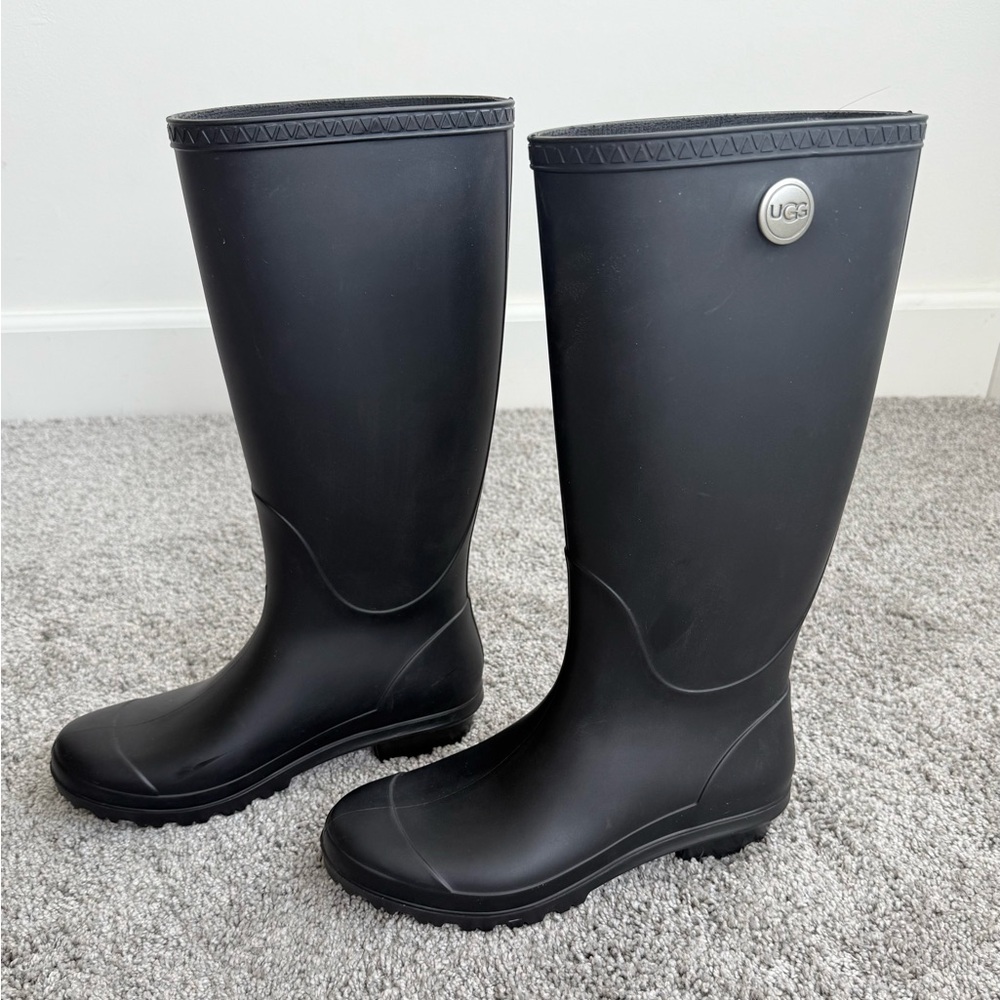 UGG Matte Black Shelby Rain Boots
